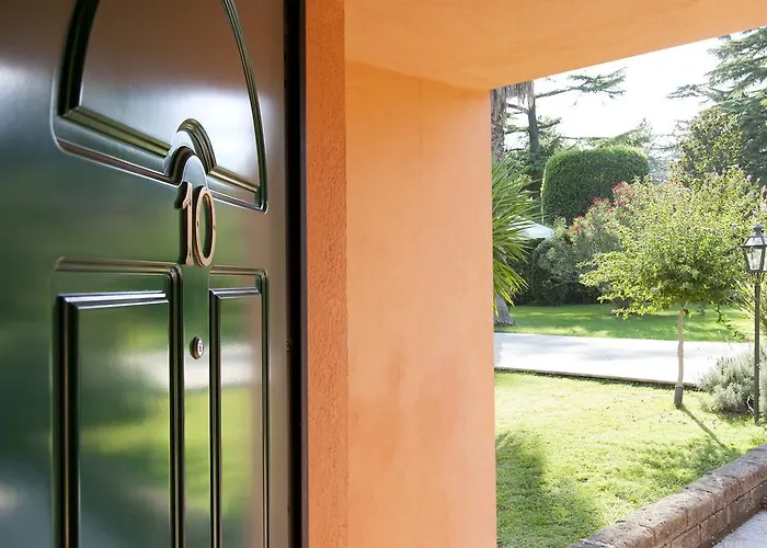 Aparthotel St. Andrew's Garden Roma